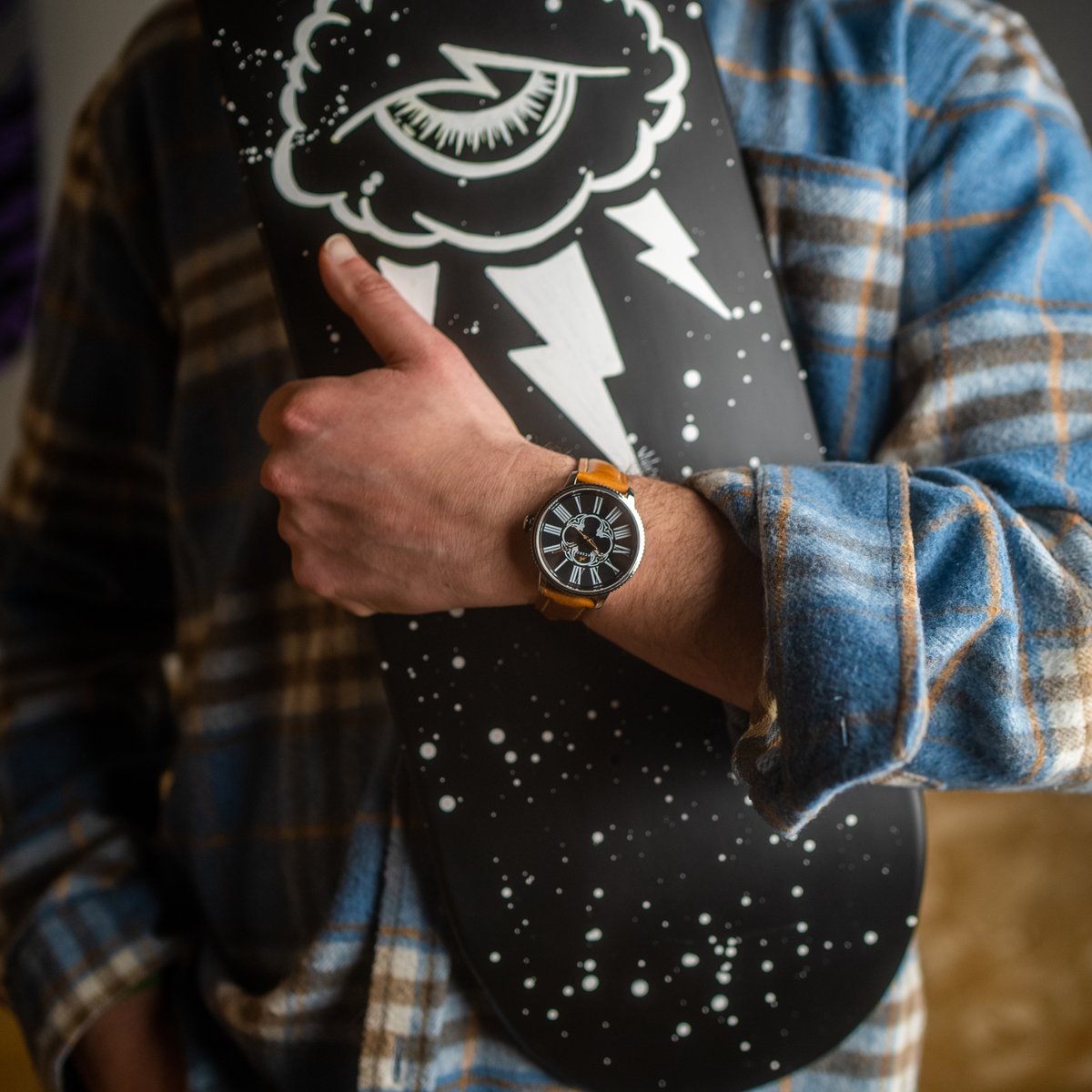 AceroWatch's tweet photo. ⌚️ La elegancia y la tradición se juntan en el Reloj Centenario XLII Coronería. Nada más excepto el presente tiene importancia.
https://t.co/3J2eEPWnvg
🌐➡️https://t.co/bcKcTTU56X
#acerowatch #catedraldeburgos 🏰 https://t.co/Qcc0qngL1F