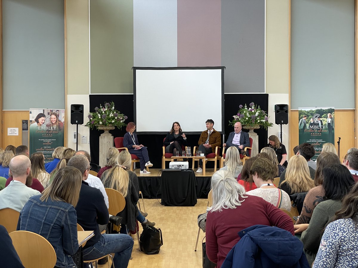 EmbleyHampshire's tweet image. Thank you to everyone who joined us for our #EmbleyEducationConference 🎓 A huge thank you to our brilliant and engaging guest speakers who gave us so many important and insightful takeaways; what a great experience! 👏 #theembleyway #hampshire #romsey #educationconference