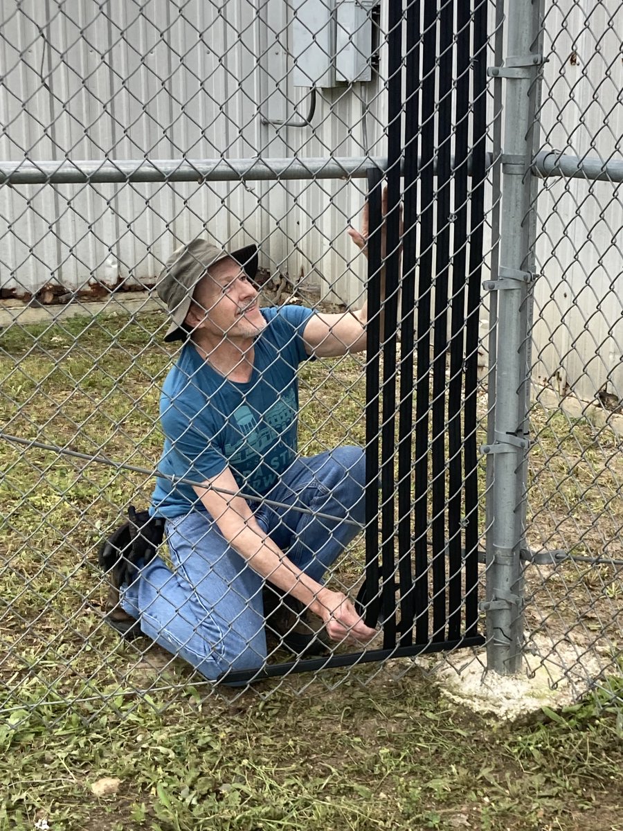 BobKaufmanTX's tweet photo. .@LCRA colleagues install fence slats at city facilities in the town of Cuero. Giving back in area communities is core to the @LCRA mission.  #LCRAstepsforward. https://t.co/ZGqTpF7aoU