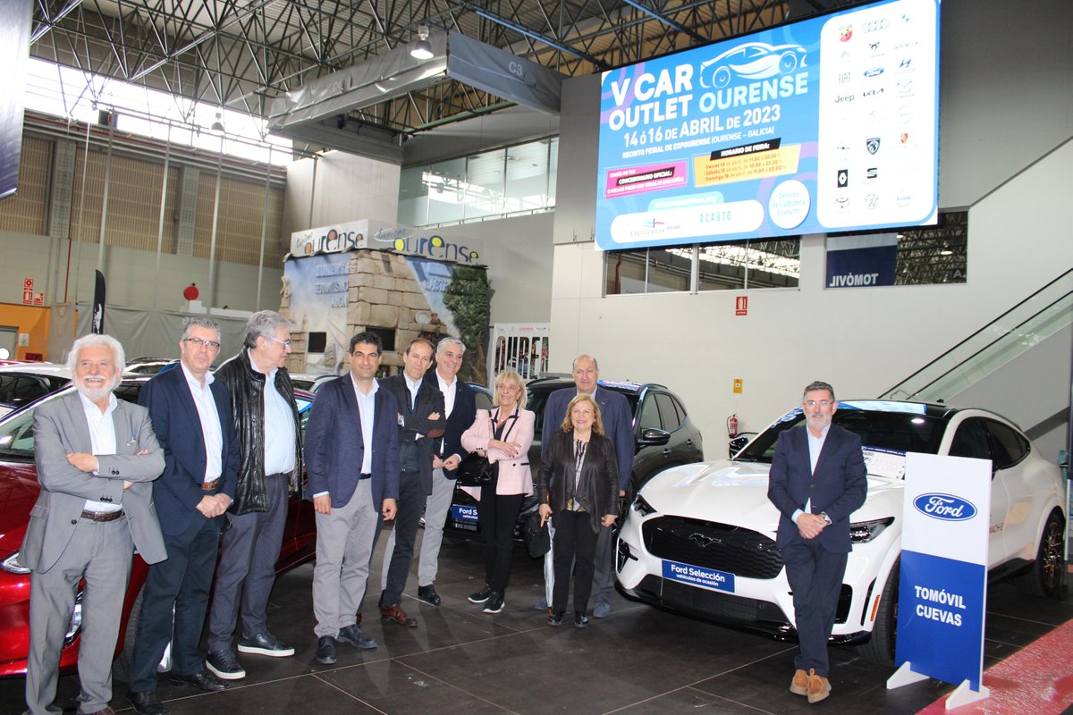 EXPOURENSE's tweet image. O V #CarOutletOurense ofrece 400 coches con entrega inmediata e todas as garantías dos concesionarios oficiais
Nesta cita organizada entre @Expourense e #ACAUTO, 15 concesionarios ofrecen vehículos de 24 marcas 
expourense.org/o-v-car-outlet…