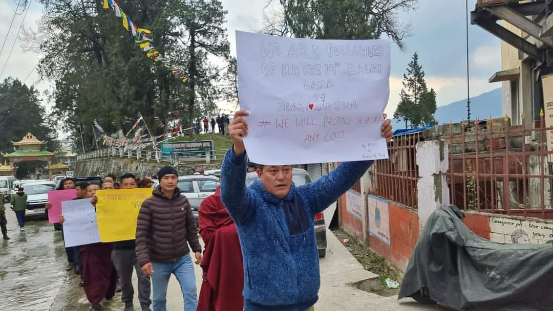 Palsang77's tweet photo. The people of Tawang stand with His Holiness The 14th Dalai Lama.
Thank you Tawang.
#westandwithdalailama
#tdalailama
#tawang. https://t.co/H0shzOfBtp