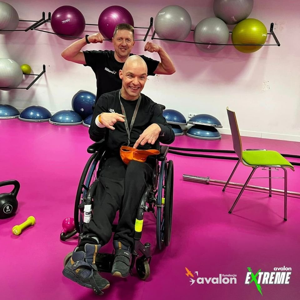FundacjaAvalon's tweet photo. 🏋Piątek to idealny dzień na...
Crosstrening z #AvalonExtreme‼ 💚
Widzimy się o 19:00 w Centrum Sportu Raszyn przy ulicy Sportowej 30.
#WystarczyZacząć #OzN #sport #niepełnosprawni https://t.co/gyOrB6oSRr