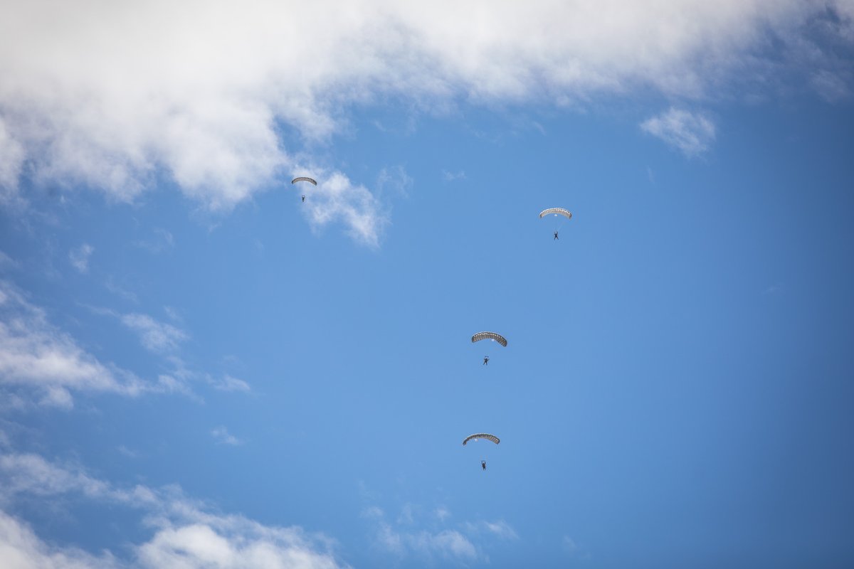 Sending it into the weekend like these 3rd Groupers that recently executed military free fall operations at Dugway Proving Grounds, Utah. 🚁 🏔️ 🪂 #Tribe #DOL 📸 by Sgt. Rasmyyah Green