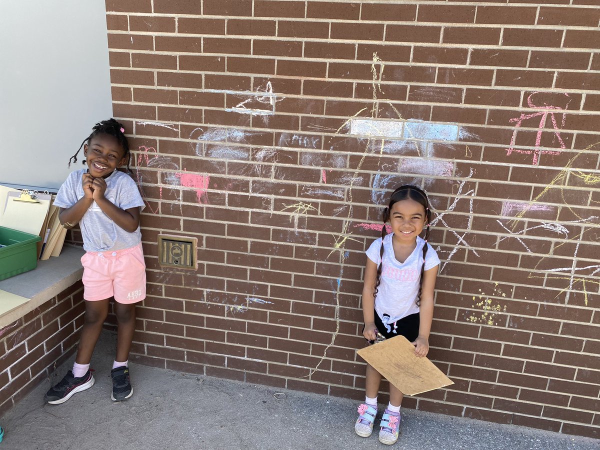 A beautiful day to bring our learning outside 🌞 <a href="/AnthonyBrampton/">St. Anthony Brampton</a> #keepingupwiththekinders