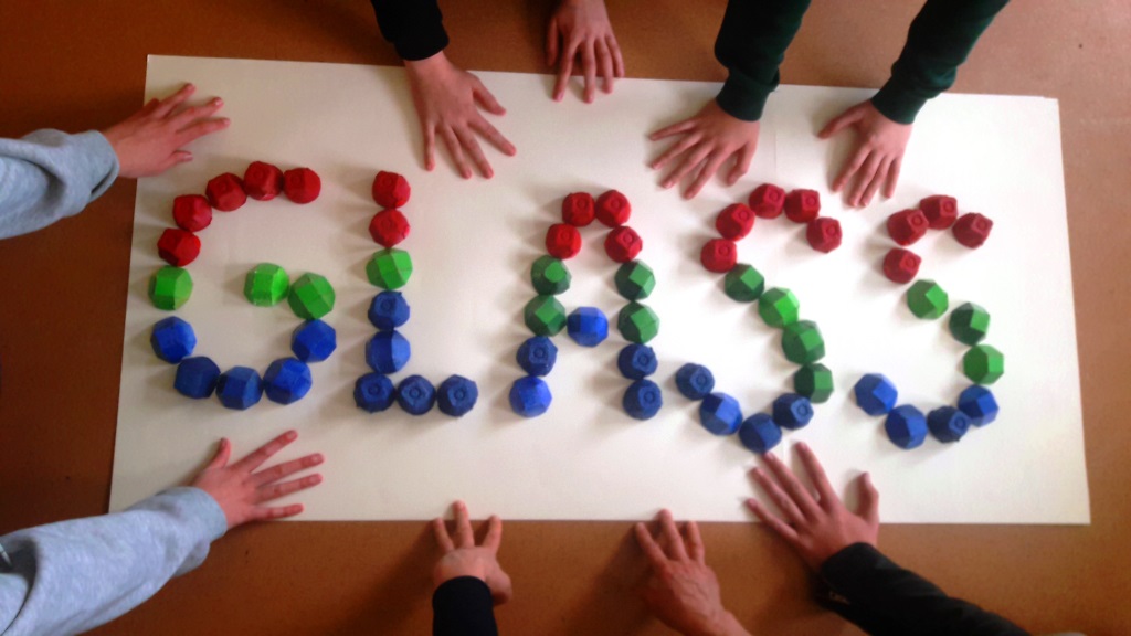 augras's tweet photo. #DonusumSanata #eTwinning students from Radviliskio dailes mokykla are making word from waste egg box https://t.co/NGHPeNdtTe