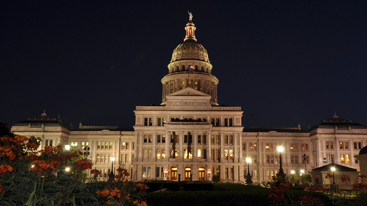 A Texas Trilogy of Anti-DEI, Tenure Bills: Three Texas bills would end tenure, force universities to fire professors who “attempt to compel” certain beliefs and ban what the legislation defines as #DEI programming. #HigherEd bit.ly/3KZhbzl