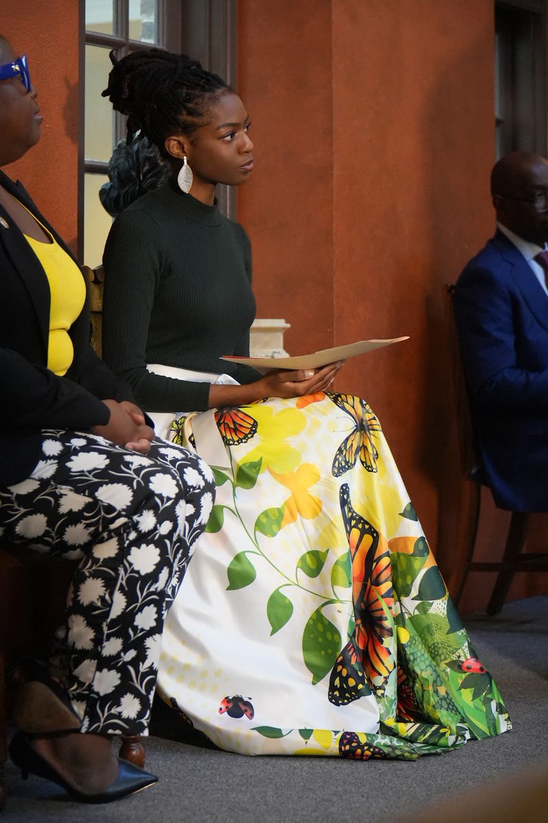 Afrohouturist On Twitter tis Me The People s Poet Laureate Of afrohouturist-on-twitter-tis-me-the-people-s-poet-laureate-of