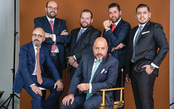 LideresMexicano's tweet photo. Esta especialidad va de la mano con el Derecho Publicitario, rama que también ha desarrollado Marco Antonio, por lo que conoce bastante bien de ese sector de la economía. @glz_abogados 
#Edición410
Conoce más 👇
https://t.co/itXlDz9HEx https://t.co/xE8lbt9QFp