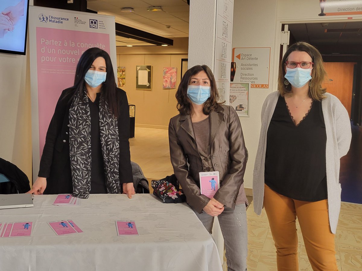 icl_lorraine's tweet photo. Découverte ce jeudi 13 avril de Mon Espace Santé par les patients, visiteurs et personnels de l'ICL avec l'équipe e-santé de l'@assurancemaladie54👥

#DMP #dossiermedicalpartage #MonEspaceSanté #santé #medecine #dossierpatient #cancérologie #oncologie @cpam54 https://t.co/O69Goo4LFQ