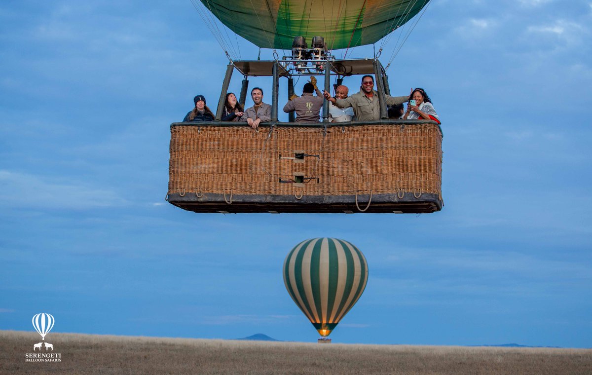 This is an absolute MUST on your  bucketlist!#balloonride #wildlife #travelphotography #hotairballoon #tanzania #serengeti #naturephotography #wild #animals #tanzania #safari #africa #photography #adventure #travel #wildlifephotography #nature #southafrica #photooftheday #love