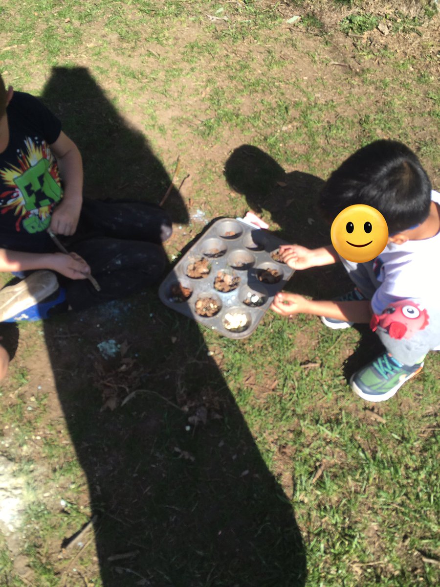Students had the opportunity to spend some extra time in the sunshine 🌞 today, and created bird nests!