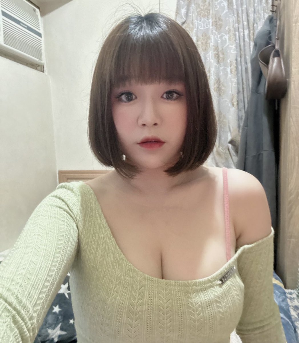 來個全妝的感覺我化妝進步了

⚠️要當砲友就報名進朋友圈⚠️

我裡面挑聊聊天再看看武器再來試車

朋友圈剛更新一個洗澡的影片

想看的喊一下+1

⚠️這篇轉推50個我抽三個洗澡影片給他⚠️

#轉推50隨機抽取三位拿影片
#高雄 #洗澡影片