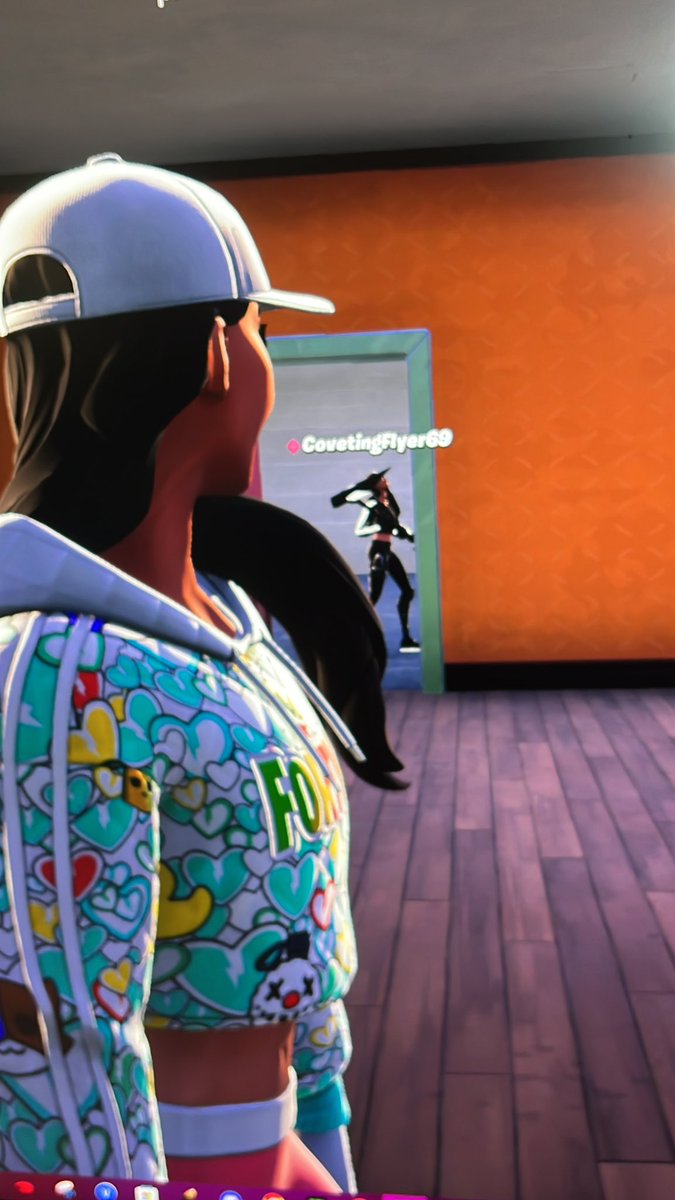 Scarlett Shade tweet media