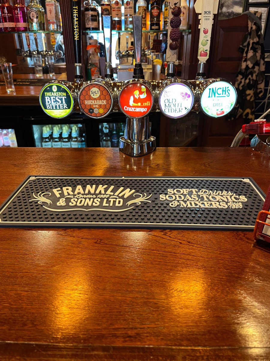 TapAdvisor's tweet photo. 1️⃣3️⃣ Check out what the boozy easter bunny delivered last weekend! 🐣 welcoming -  Brampton Social 

Must haves: 10/10
Cool wall: 7.5/10
Tap aesthetics: 6.7/10
Total score: 8.1/10

Verdict: Good taps, worth nestling in! 🪹

#beer #lager #pub #tapadvisor #social #brampton #easter https://t.co/0fZChjLccG