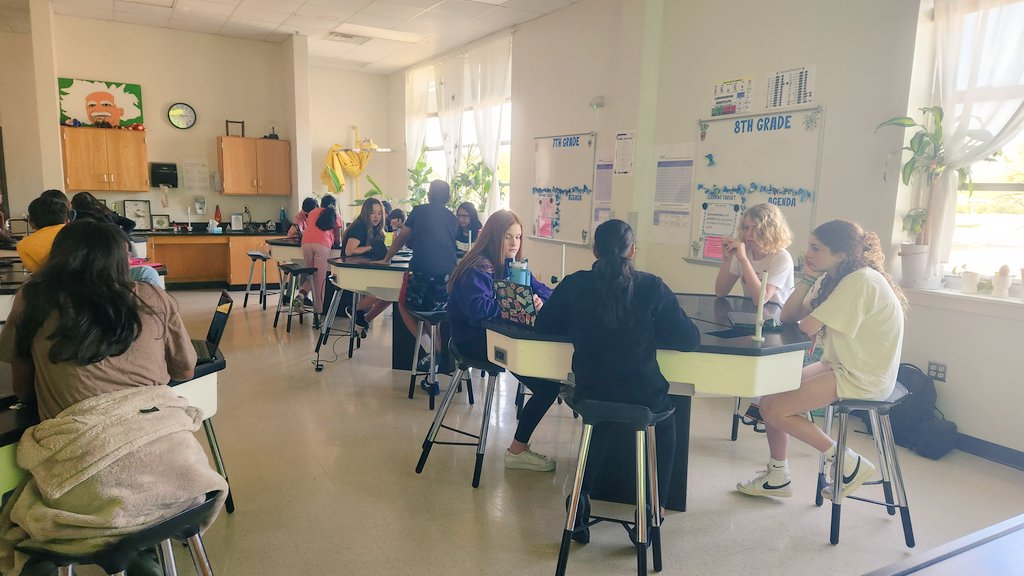 Ms. Sterling tweet media