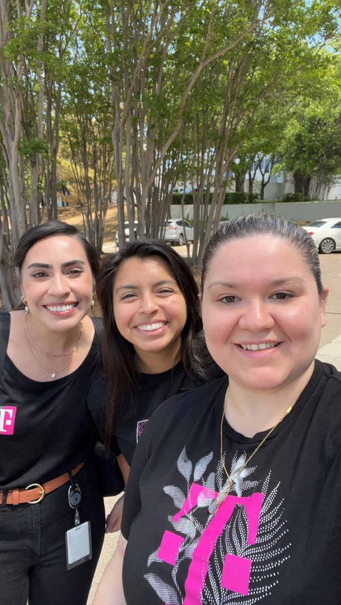 TFBinRetail's tweet photo. TFB Advisors got to join the new hire training class in Texas North to talk about TFB in Retail partnership! Excited to see them do big things! @AngsleeParada thanks for inviting us! #WinTogether @tobiastjones @wwhiteheadiii @jackiemoritztmo https://t.co/mJukjH9de4