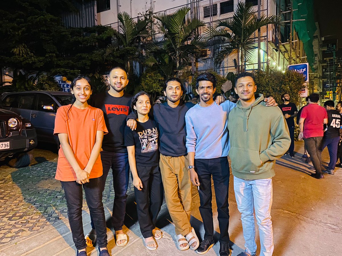 RameesRahmanKA1's tweet photo. Happy faces #picoftheday #workshop48 @Bunny_bear_47 @48racingclub https://t.co/McrnMVLz2s