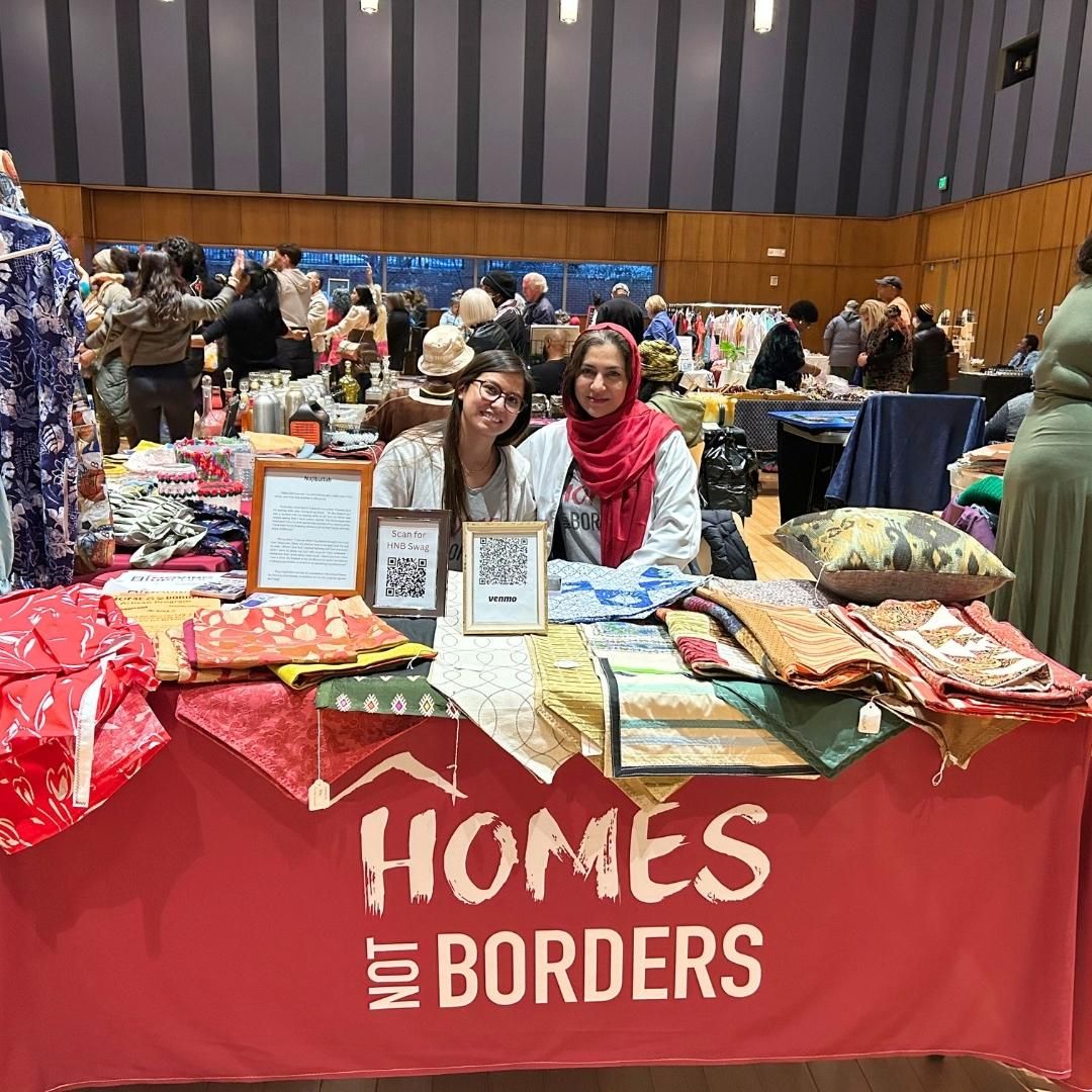 HNB_US's tweet photo. Our team had a great time selling our artisans' designs at the World Bazaar!  Check out the last photo. As you see, we sometimes buy the designs to put them in the setups we do. Want one of your own? Check out at https://t.co/1UqUQOaYuT #homesnotborders #refugees #astisans https://t.co/etwgWErSi4