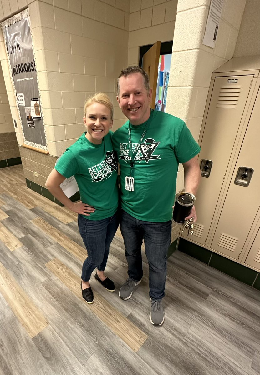 ms_pfau's tweet photo. When you want to capture a twinning moment and your students teach you how to take a better picture, we truly are #BetterTogether #WeAreD205 #ThisisYork https://t.co/SXQI4KYpC6