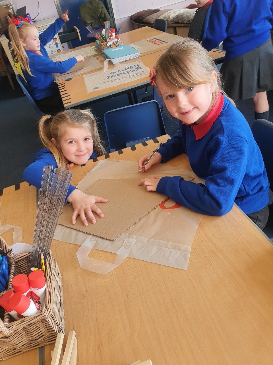 Stranton Primary Sch on Twitter "Class 3 have followed instructions to make some kites from