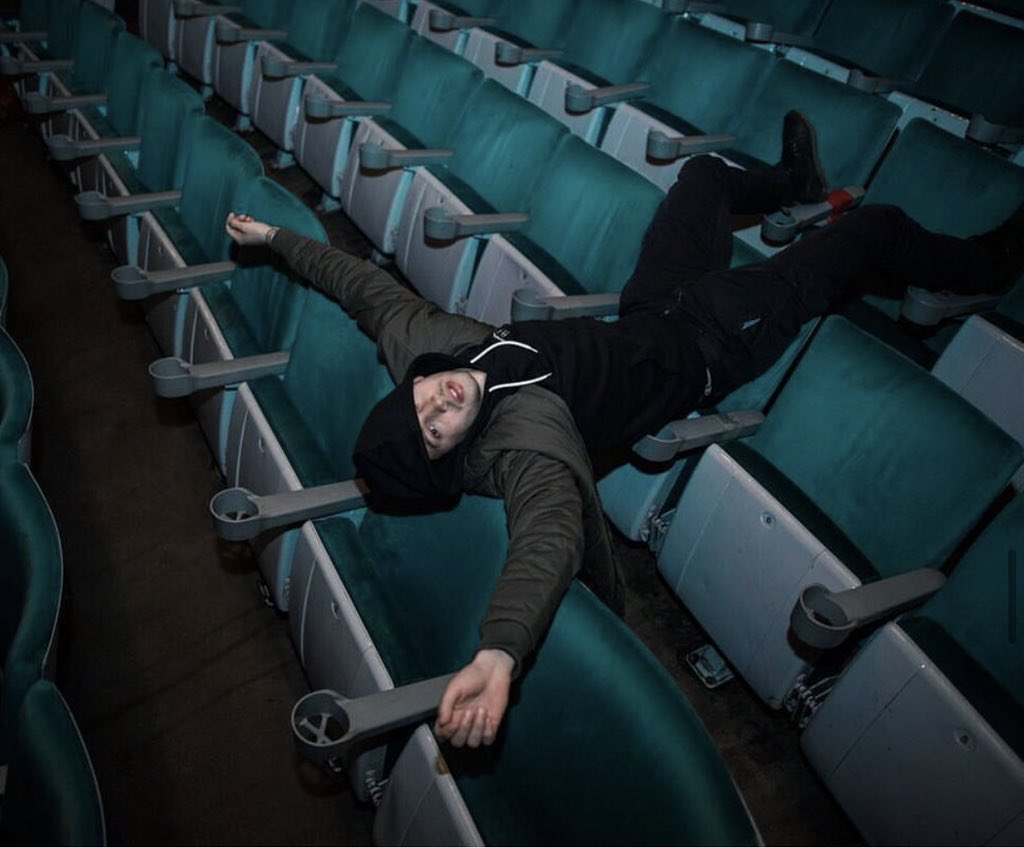 pilotsgallery's tweet photo. @tylerrjoseph via instagram seven years ago #twentyonepilots https://t.co/BXAnNhfyzI