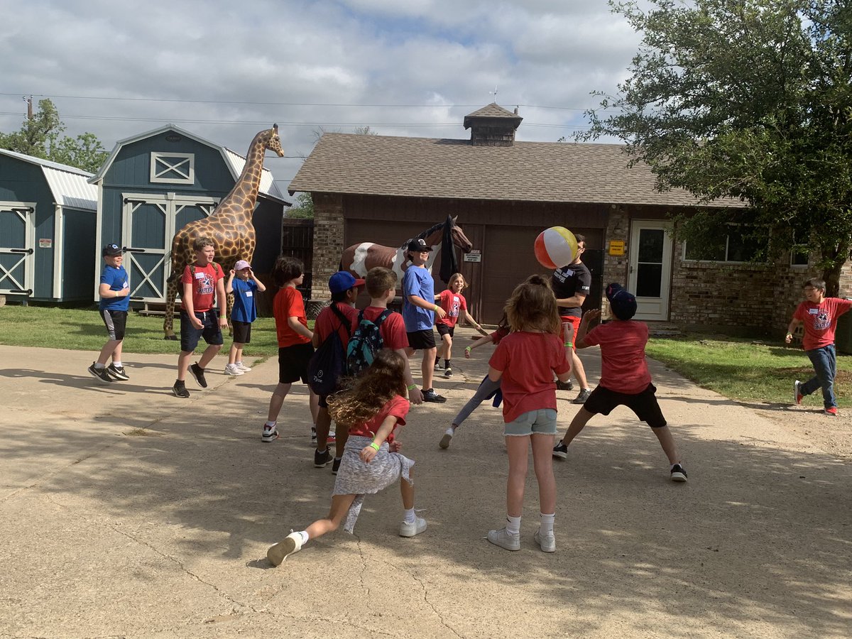 GESCurnow's tweet photo. The Running Sloths are here to play! https://t.co/J4Y45f6GNH