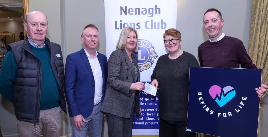 Many thanks to Michael Fitzgibbon, David Peters & Maria Flanagan from Nenagh Lions Club who presented a cheque to Defibs For Life Nenaghs Lisa Foran and Tom Boland at our launch last night 👏👏
Community support at its very best♥️💪🚑♥️
#communityfirst #defibssavelives