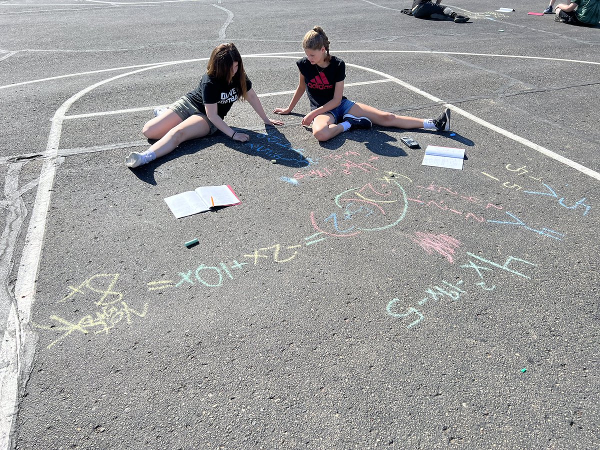 EllisBenjaminP's tweet image. Factoring quadratics in the sun. Overheard a student - “I got 4 done that I didn’t know how to do before class today.”
#OCSRocks #changeofscenery