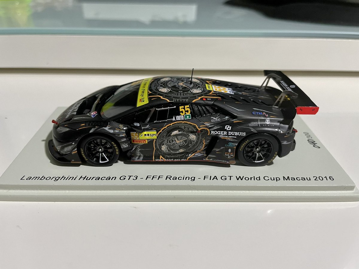 mark_chao726's tweet photo. FFF racing huracan gt3 @ Macau GT cup 2016 🥸
#spark
#fffracing https://t.co/Aw2qPbr3Be
