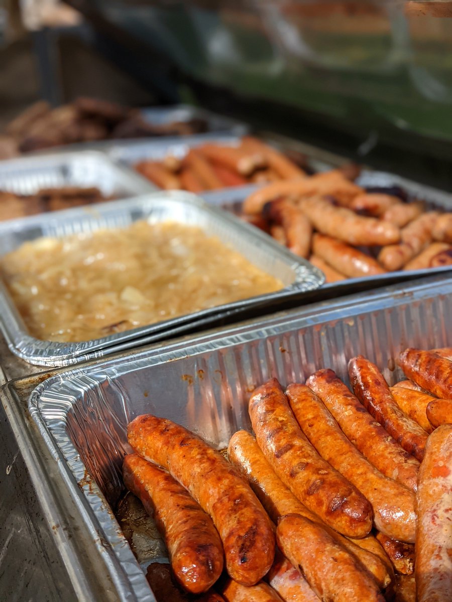 It’s going to be a high of 27 degrees here in the Niagara Region today🌞(That’s 81 for our American friends)

That means BBQ season is officially here! Time to crack out the roasters and get cooking!🔥

Have you had your first BBQ yet this year? If so, what was on the menu??🥩