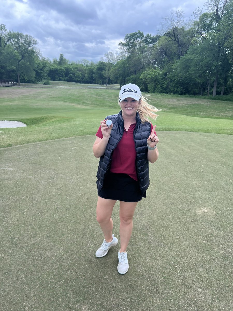 Coach was gone today to play in a tournament and ended up carding a hole in one! ⛳️👊🏻 (just trying to keep up!) #callaway @CallawayGolf #holeinone #girlswhogolf