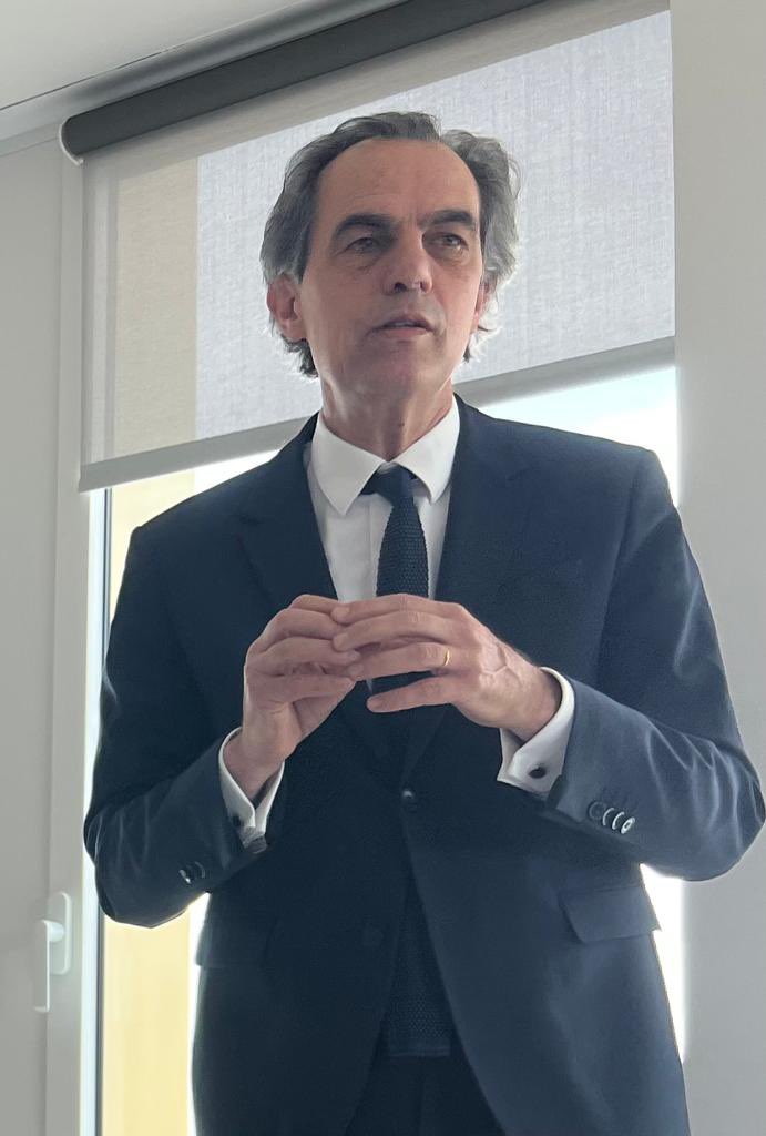 _MathildeRoy's tweet image. Très belle intervention de Philippe Dessertine@CEHDF sur L’économie et les opportunités à venir après les menaces