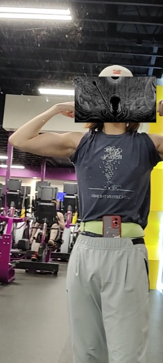 FemboyFit's tweet photo. Feeling large n in charge https://t.co/L3wtgT8tyY