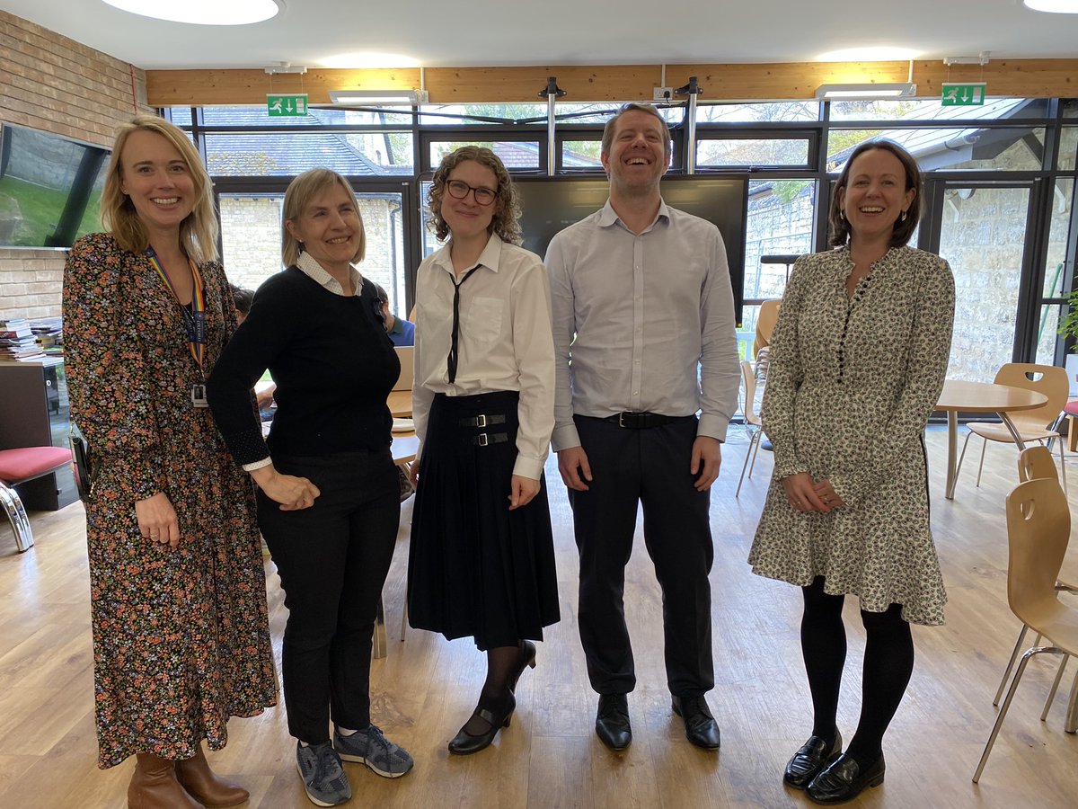 angharaddecates's tweet image. Viva done ✅ An actually really enjoyable experience with examiners @GitteKnudsen2 @DrGeoffBird. Massive thanks to the most wonderful supervisors @OxfordPERL @SusieMurphy and Phil Cowen, and all the PERL and @OxPsychiatry crew, cheering to the end. #PhDone