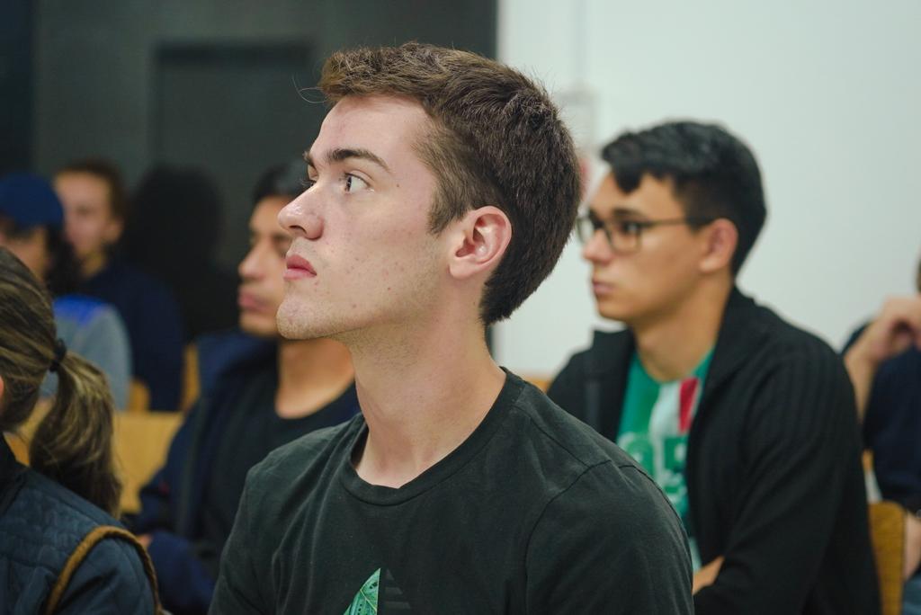 becalpy's tweet image. 👨‍💻👨‍💼Estudiantes universitarios se interiorizaron sobre las oportunidades que brinda #BECAL para Movilidad Internacional de Grado y capacitación de Idiomas en 🇵🇾

Igualmente recibieron información sobre los tipos y las modalidades de becas que ofrece el Programa. 

#MOBE @fpuna