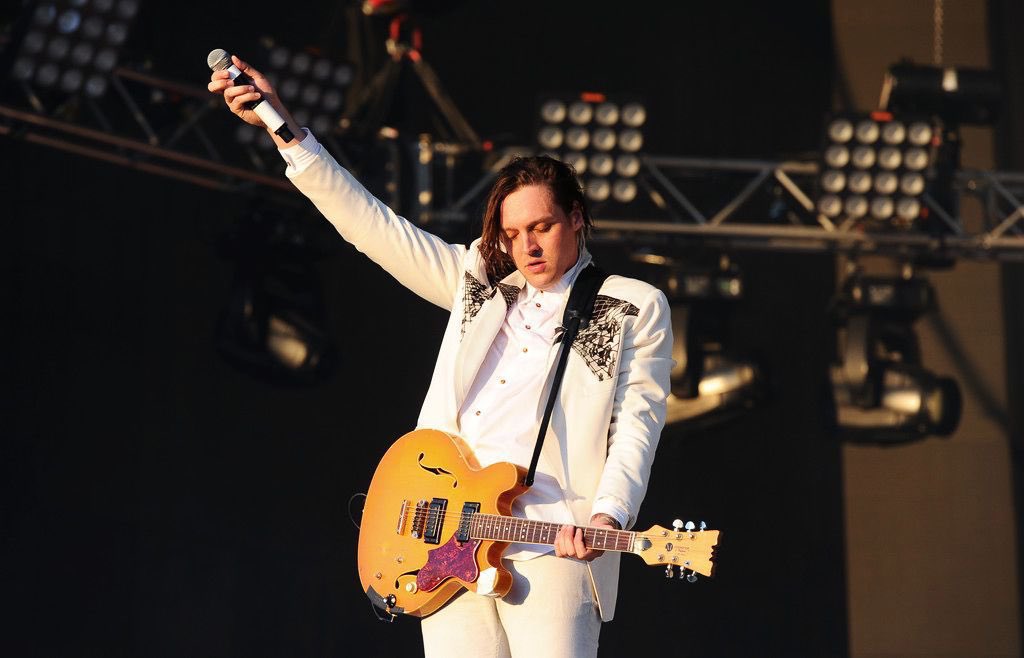 NYcheesy's tweet photo. Happy Birthday 🎈
#WinButler 4️⃣3️⃣
#ArcadeFire &
#DavidBowie
‘Wake Up’
https://t.co/F9PeoNApid via @YouTube https://t.co/cbJLQu8txY
