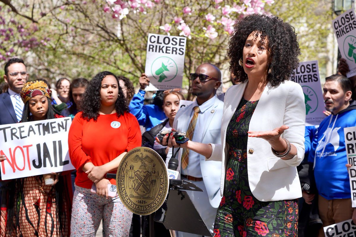 Thank you so much to everyone who joined our rally to #CloseRikers!

Rikers Island will not close by 2027 unless we safely shrink the population in DOC custody now. @cmkevincriley & I outlined an action plan to make it happen.

Learn more: lincolnrestler.nyc/close-rikers