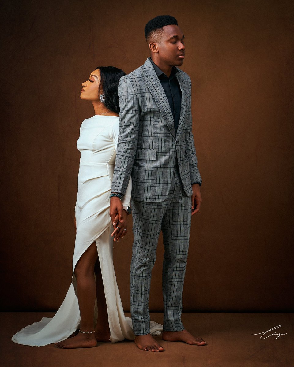 nelson_iheagwam's tweet photo. We getting married 😊 https://t.co/Dda0NRTdSM