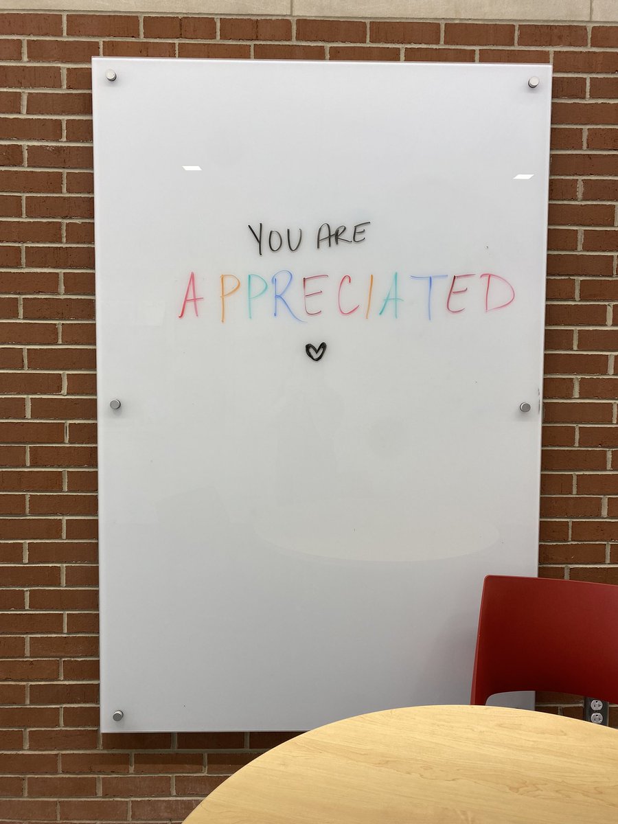 MsB_FCS's tweet photo. A little more love for Day of Silence in our #famcon hallway 🥰❤️ https://t.co/A7UiPI0xXj