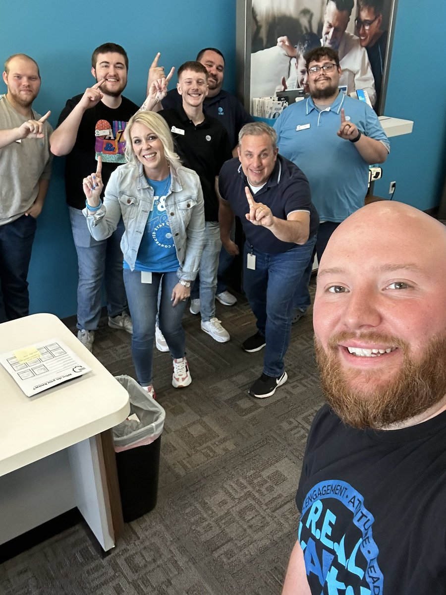 Great visits today with <a href="/team_oselett/">Danielle Oselett</a> &amp; <a href="/ChipsterA111/">Chip Acri</a> to Prime Hamburg &amp; TWE Pottsville! Thanks for kicking off the weekend with me 👏🏻👏🏻‼️‼️