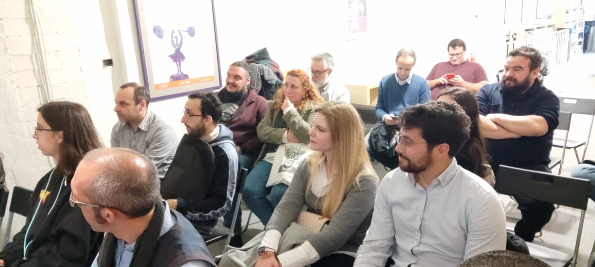 Gràcies a les noies de la <a href="/lafrikassa/">La Frikassa</a> per aquesta trobada a la llibreria Cinta de Terrassa. Un munt de gent i una conversa d'allò més interessant al voltant de la #cificat.