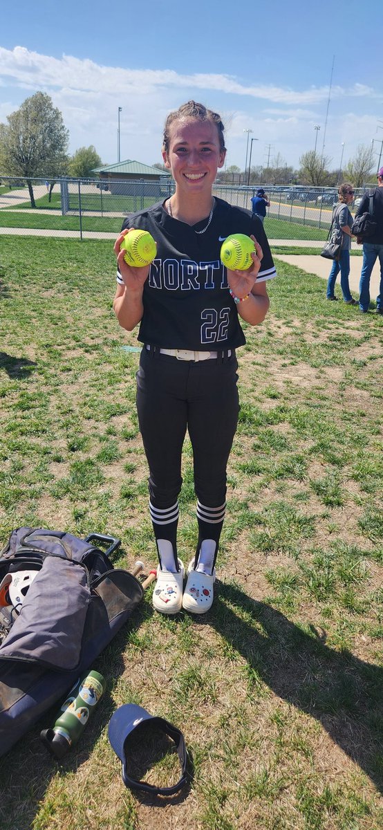 Ella with two 💣 against SM West!