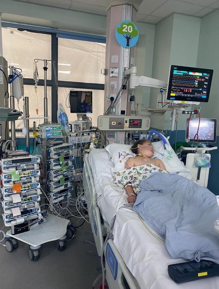 WindyWilson88's tweet image. Shit just got real - 9 sleeps to go and my last long run tomorrow - a cheeky wee 10 miler 🏃🏼‍♂️

Don't worry Sadie, uncle Windy won't let you down 🥰

#WeRunTogether #Sadie #Type1Warrior #DiabetesUK #TheSilentKiller #HeartWarrior #RunLondon #FiveStarRunClub #Veloforte #TeamDUK 💙🧡