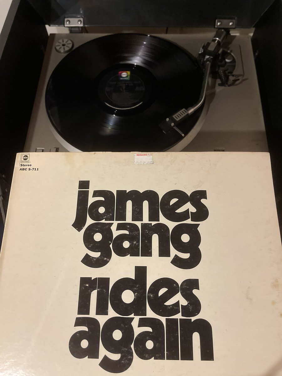 smithkc21's tweet photo. 🔊🔥💯🤟
The Bomber!
#JamesGang #JamesGangRidesAgain #Funk49 #TheBomber #Vinyl #VinylJunkie #VinylRecords #VinylCollection #Music #MusicIsLife https://t.co/tL4NDrgdhz