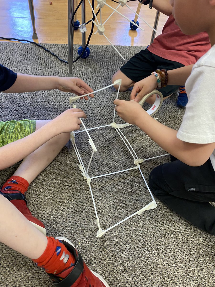 UpshawStars's tweet photo. Today’s STEAM task! Check out these structures!!! Five very different designs. Limited materials but limitless creativity. https://t.co/zPeh2hiDES