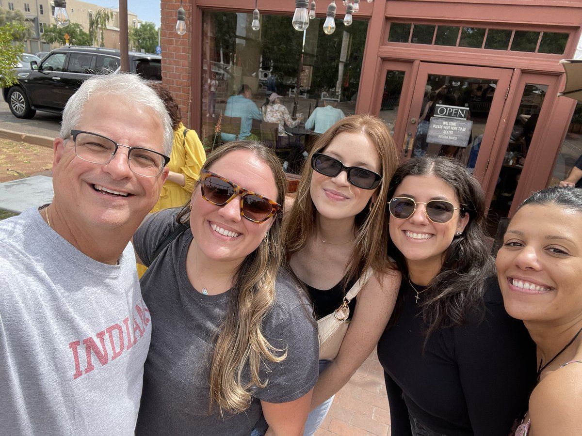 Miami_Innocence's tweet photo. Getting ready for the 20th annual innocence network conference with most of  the @Miami_Innocence  crew. #innocenceconference https://t.co/xRLD2IGmfZ