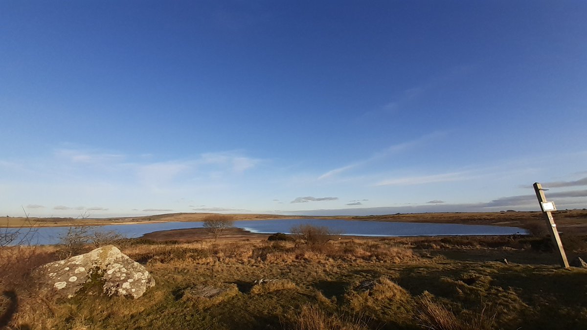 SafetyDave1000k's tweet photo. Colliford Lake... top of Bodmin Moor #Kernow #PanoPic https://t.co/F0Fh6Zb8Tp