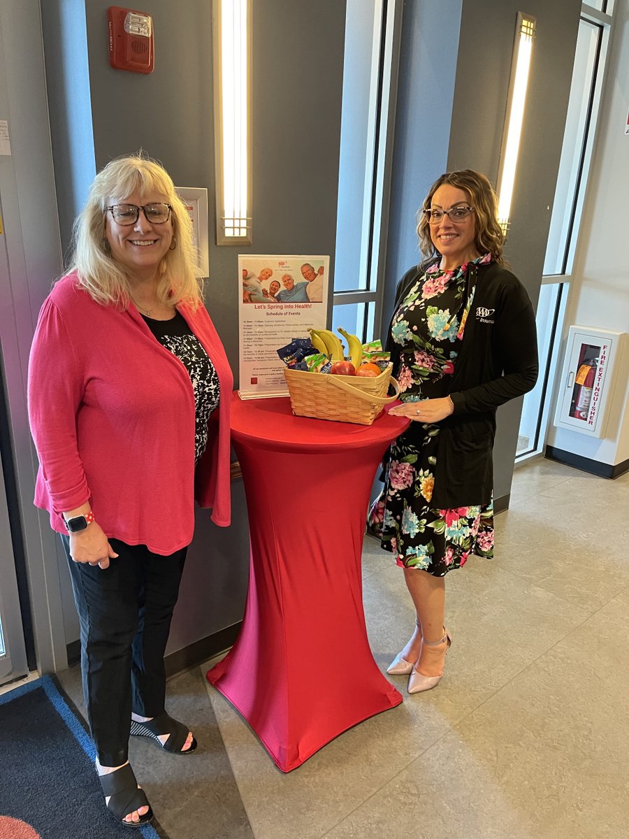 AAA_WCNY's tweet image. 📅 🌞This week #AAAWCNY held a Medicare Spring into Health Event. @ElizCareyBflo was a guest co-host on @WKBW's @am_buffalo with Mercedes Wilson. And AAA Insurance Advisor Elliott Rizzo talked @Hyundai and #AAAInsurance w/@News_8. Have a wonderful weekend with the warm weather!