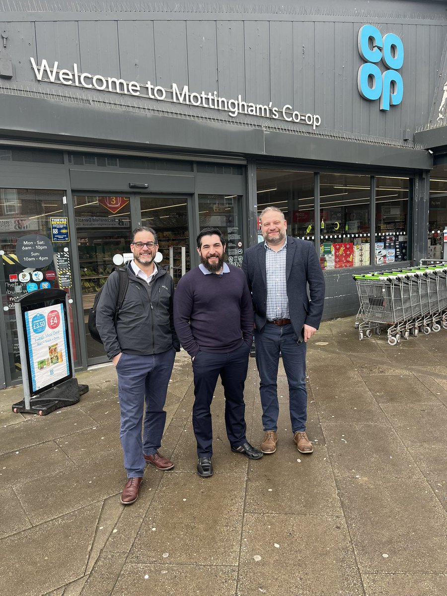 Jonb147's tweet image. Enjoyed today’s visit in the South with @Markshadwell and Matt Young.  Loving the community wall mural at Mottingham!