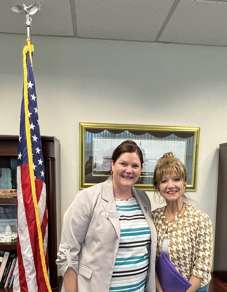 mandabrooke01's tweet photo. Thank you Patricia for meeting with me today💜 We are happy to have  @congbillposey in our fight for #moretime. We ask for him to call @CMSGov and ask for #accessnow to #ENDALZ @AlzAdvocacyFL @alzcnfl @ALZIMPACT https://t.co/lGzH61xbnb